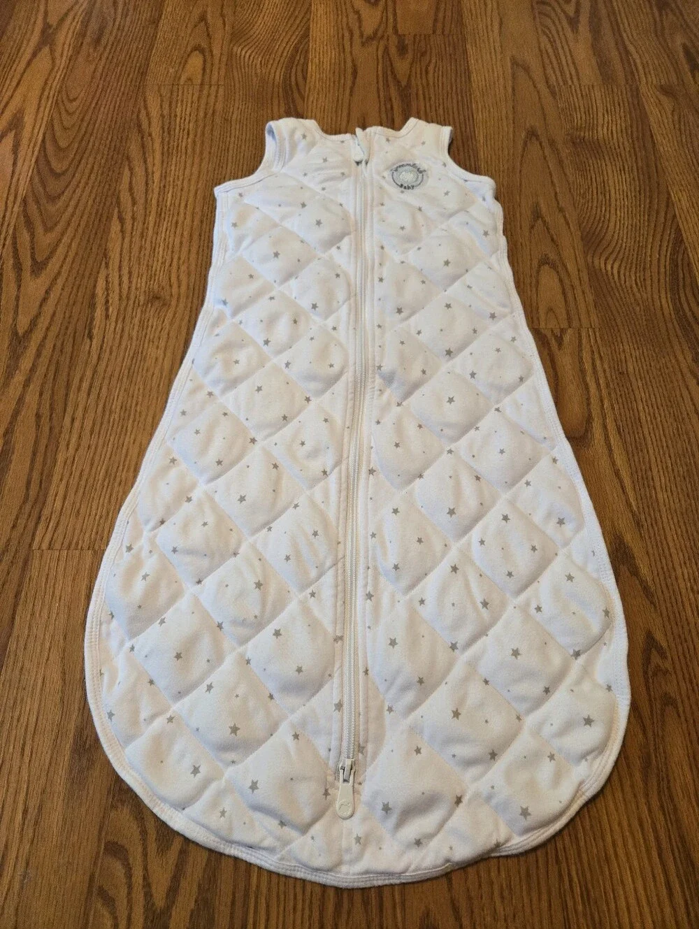 Dreamland Baby White Star Quilted Sleep Sack Pajamas Sleeveless Zip Front 6-12 M